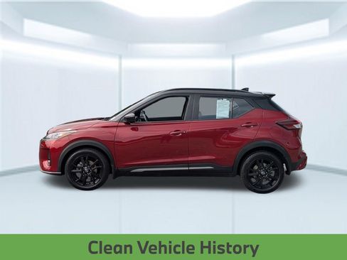 Used 2022 Nissan Kicks SR FWD image 2