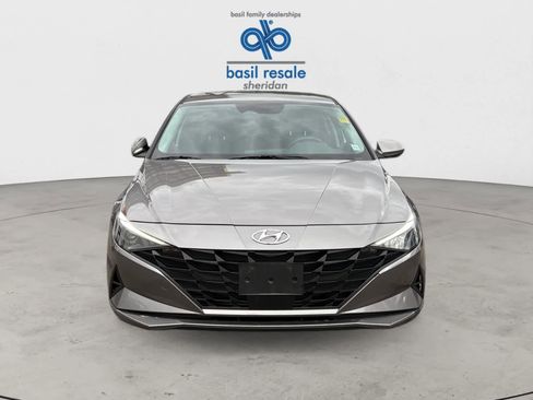 Used 2022 Hyundai Elantra SEL w/ Convenience Package FWD image 6