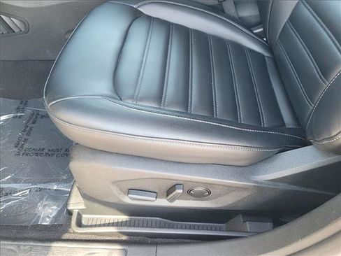 Used 2023 Ford Edge SEL w/ Convenience Package AWD/4WD image 13