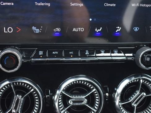 New 2026 Chevrolet Blazer EV LT AWD/4WD image 31