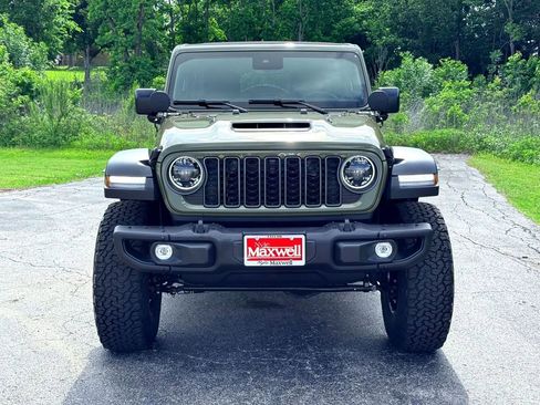 New 2026 Jeep Wrangler Unlimited Rubicon 392 w/ Quick Order Package 27X Moab AWD/4WD image 4
