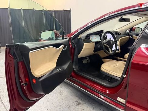 Used 2012 Tesla Model S Signature Performance RWD image 30