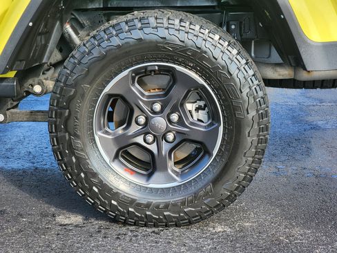 Used 2023 Jeep Gladiator Rubicon w/ LED Lighting Group image 12