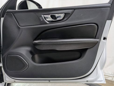 Used 2023 Volvo S60 T8 Core image 22