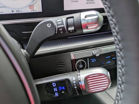 New 2025 Hyundai Ioniq 6 Limited image 15