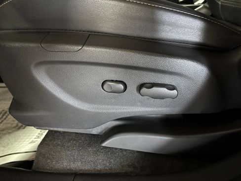 Used 2015 Buick Encore Convenience FWD image 23