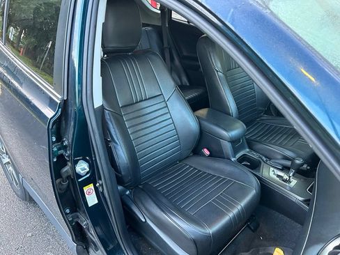 Used 2018 Toyota RAV4 XLE FWD image 16