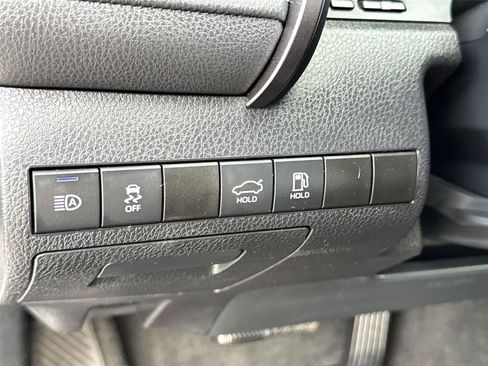 Used 2023 Toyota Camry XSE FWD image 28