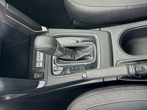 Used 2018 Subaru Forester 2.5i Touring image 16