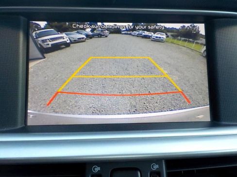 Used 2019 Kia Optima LX image 12