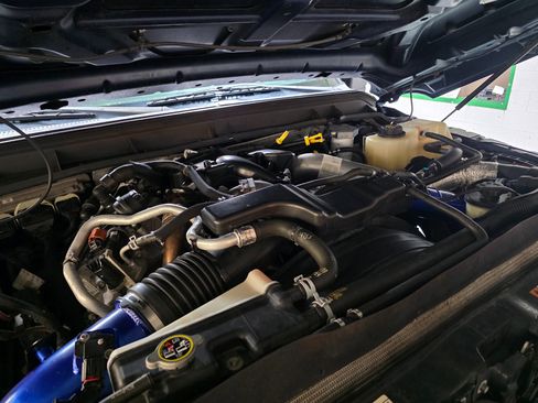 Used 2015 Ford F250 Lariat w/ Lariat Ultimate Package image 37