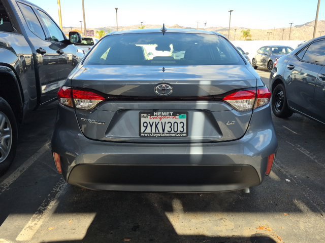 Used 2026 Toyota Corolla LE w/ LE Premium Package FWD image 5