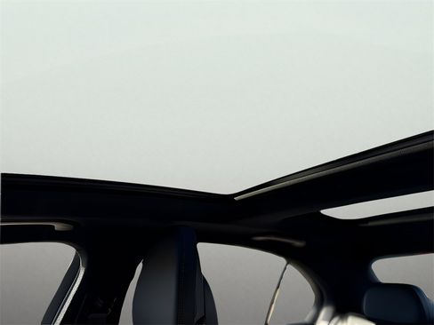 New 2025 Mercedes-Benz C 300 4MATIC Sedan image 22