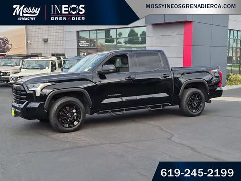 Used 2022 Toyota Tundra SR5 RWD image 4
