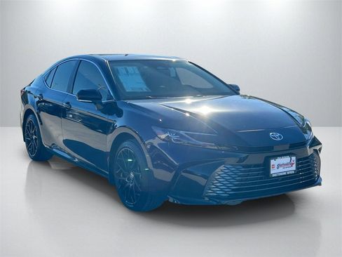 New 2026 Toyota Camry XLE image 3