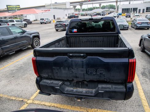 Used 2025 Toyota Tundra SR5 AWD/4WD image 9