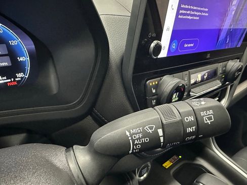 Used 2025 Toyota Grand Highlander Limited image 22