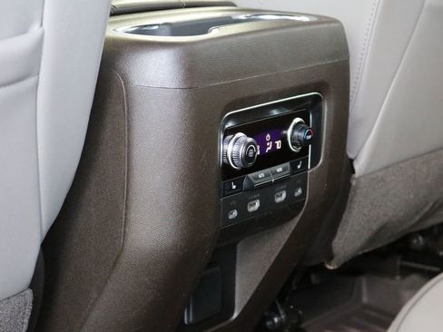 Used 2021 GMC Yukon XL SLT w/ SLT Premium Package image 25