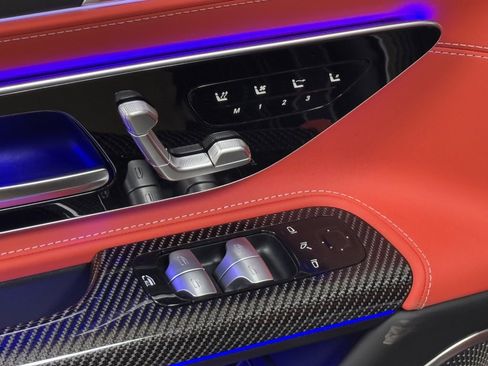 New 2025 Mercedes-Benz SL 63 AMG S e Performance 4MATIC image 13