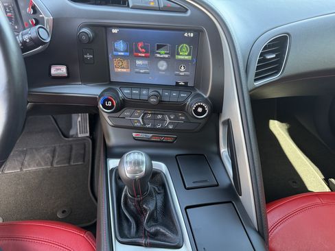 Used 2017 Chevrolet Corvette Z06 w/ Battery Protection Package RWD image 18