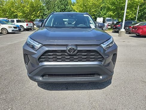 Used 2025 Toyota RAV4 XLE FWD image 2