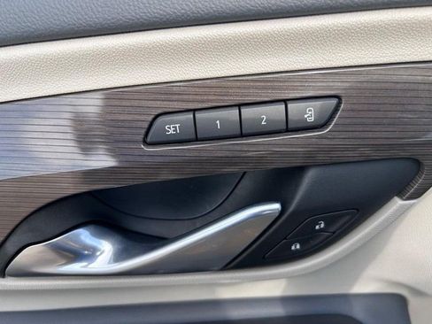 Used 2024 GMC Terrain Denali image 19