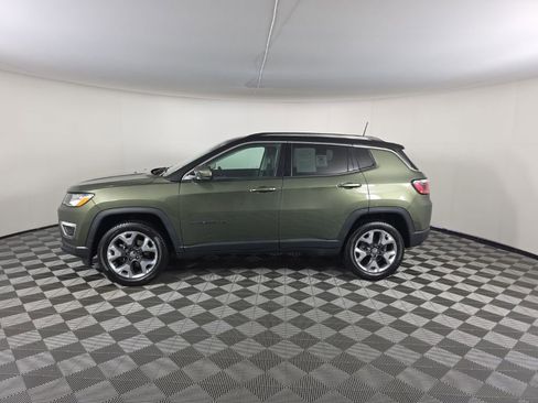 Used 2019 Jeep Compass Limited AWD/4WD image 2