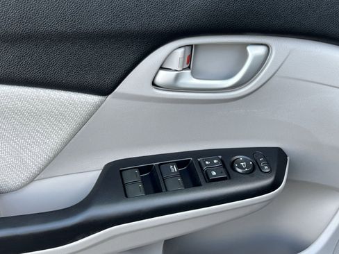 Used 2013 Honda Civic LX image 13