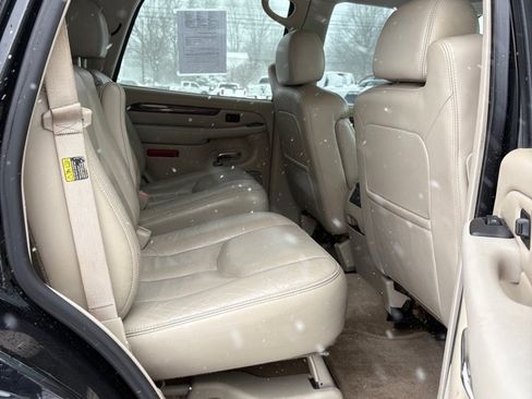 Used 2005 Cadillac Escalade AWD image 12