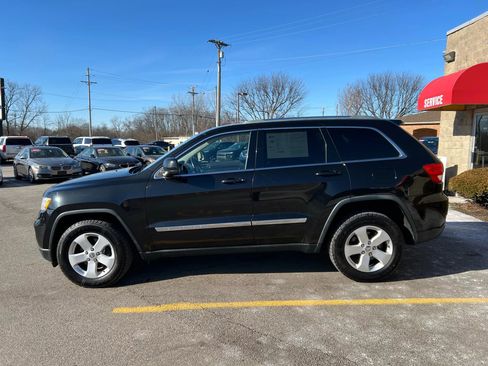 Used 2012 Jeep Grand Cherokee Laredo w/ Laredo E Group image 8