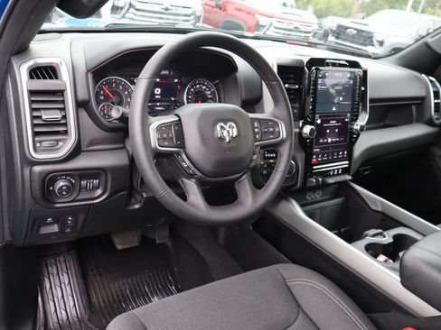 Used 2025 RAM 1500 Big Horn AWD/4WD image 5