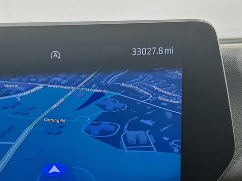 Used 2025 Ford Expedition Platinum image 19