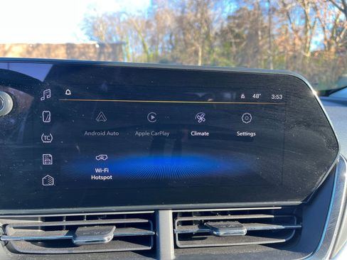 Used 2025 Chevrolet Trax LT w/ LT Convenience Package image 20