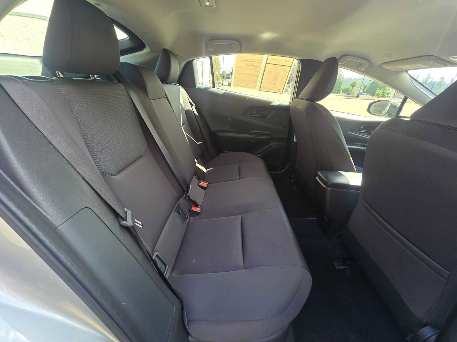 Certified 2025 Toyota Prius LE FWD image 12