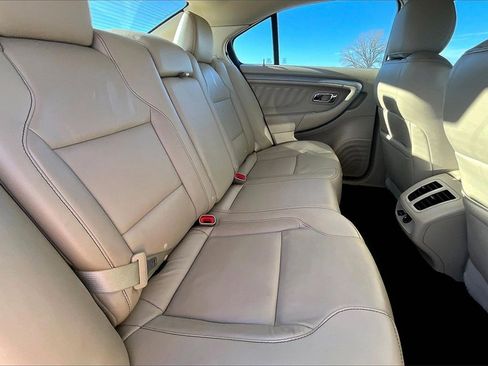 Used 2017 Ford Taurus SEL w/ Equipment Group 201A image 24