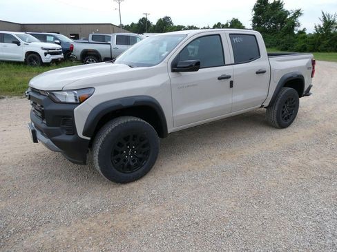 New 2026 Chevrolet Colorado Trail Boss AWD/4WD image 8