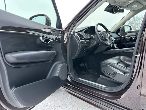 Used 2018 Volvo XC90 T6 Momentum image 21