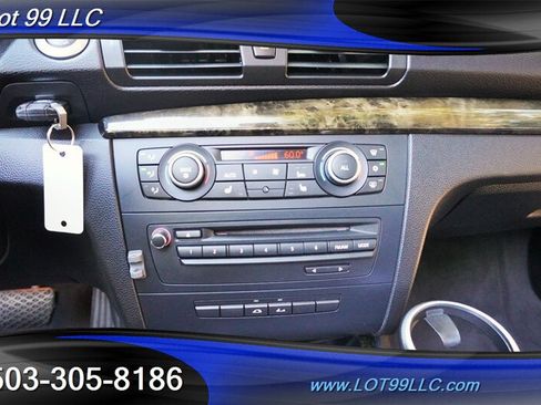Used 2012 BMW 135i Convertible RWD image 21