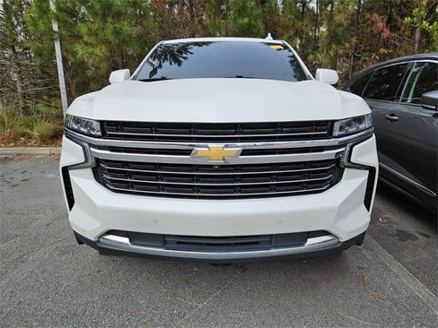 Used 2023 Chevrolet Tahoe LT w/ Luxury Package image 3