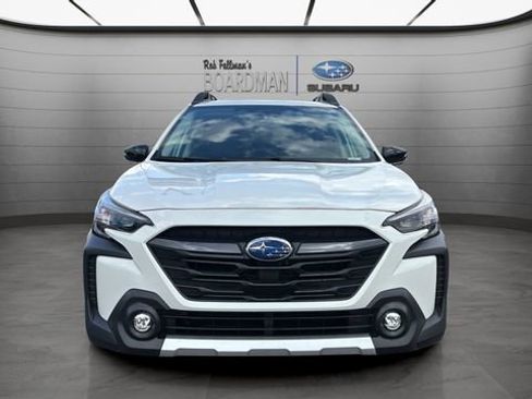 Used 2025 Subaru Outback Limited AWD/4WD image 12