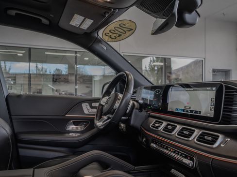 Certified 2023 Mercedes-Benz GLS 580 4MATIC image 18