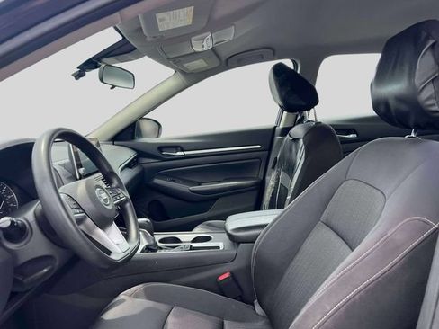 Certified 2022 Nissan Altima 2.5 SV FWD image 16