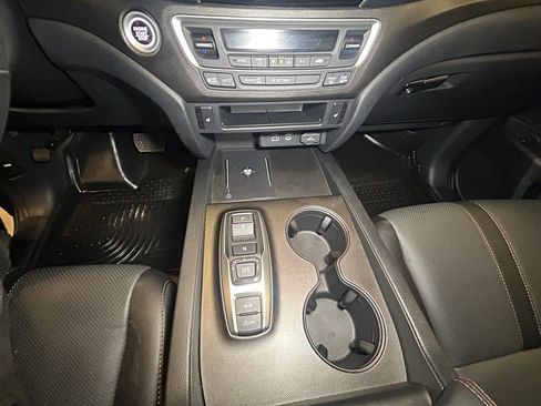 Used 2025 Honda Ridgeline TrailSport image 9