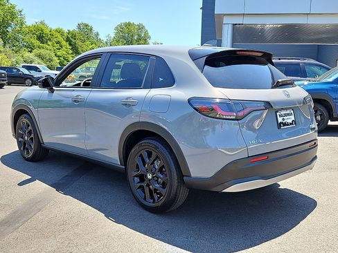 Used 2024 Honda HR-V Sport image 4