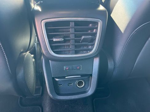 Used 2018 Lincoln MKX Select w/ Select Plus Package image 16