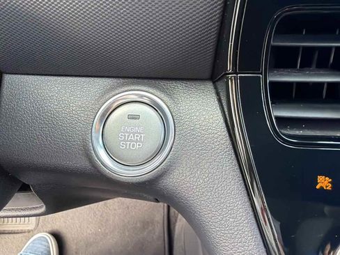 Used 2022 Hyundai Ioniq SE FWD image 57