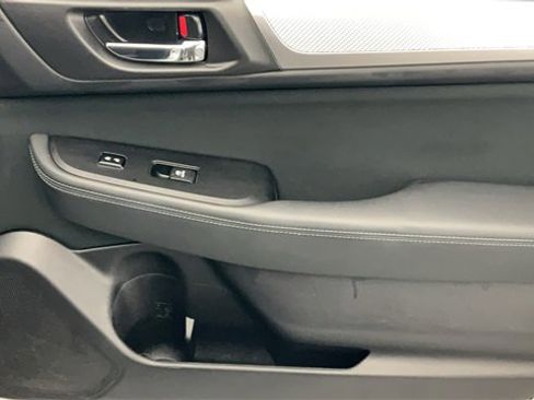 Used 2017 Subaru Outback 2.5i Premium image 25