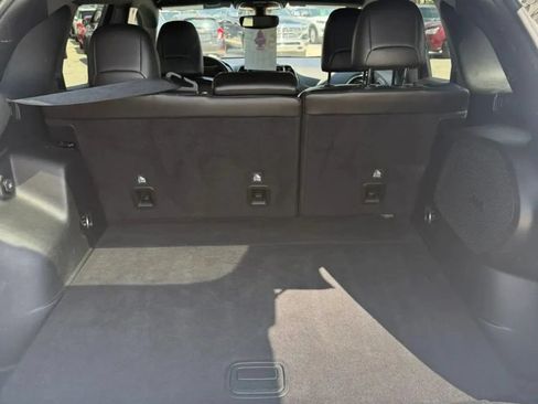 Used 2019 Jeep Cherokee High Altitude AWD/4WD image 9