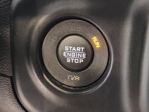 Used 2020 Jeep Gladiator Overland AWD/4WD image 20