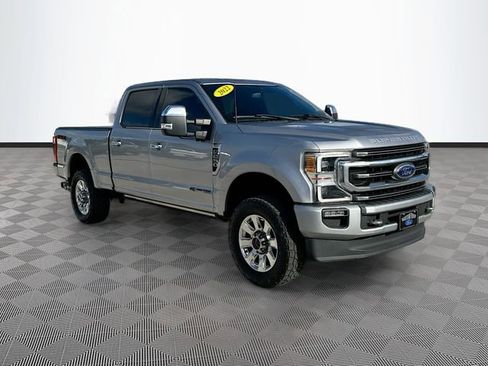 Used 2022 Ford F250 Platinum w/ FX4 Off-Road Package AWD/4WD image 3